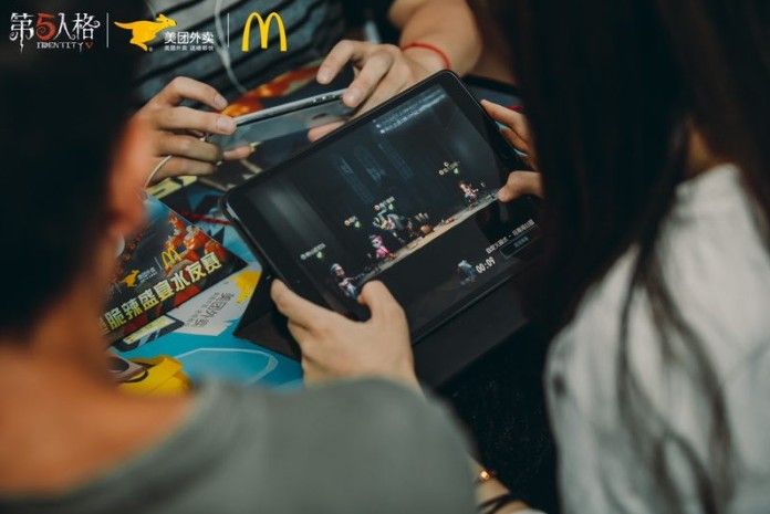 《第五人格》X麦当劳X美团外卖！万圣节庄园庆典完美落幕[视频][多图]图片4
