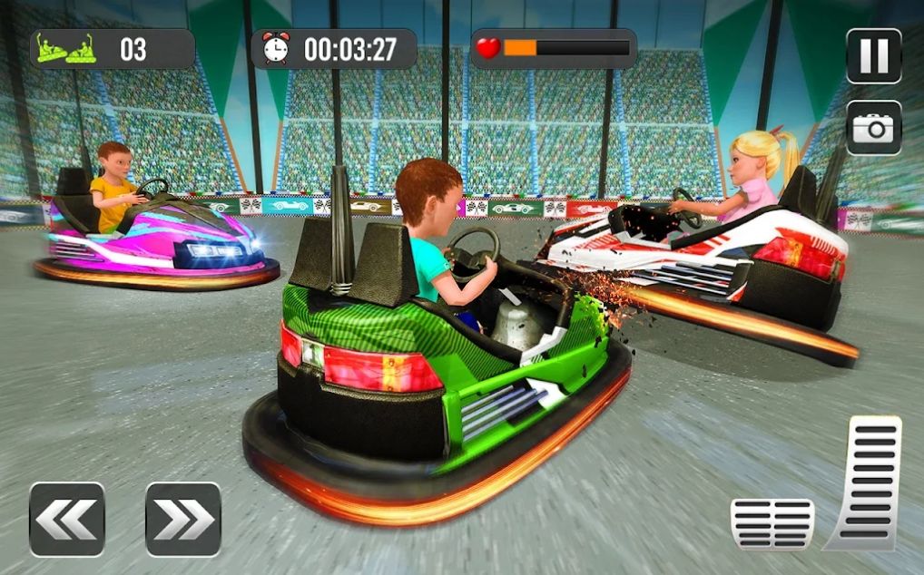 碰碰车撞车竞技场游戏安卓最新版图1: