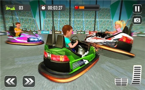 碰碰车撞车竞技场游戏安卓最新版图4: