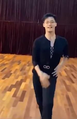 抖音大司马拉丁金轮视频特效怎么做（大司马拉丁金轮特效制作教程）