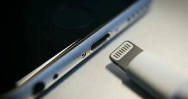 iPhone15Pro改用USBC端口是怎么回事 蘋果15P充電接口改用USB-C端口[多圖]